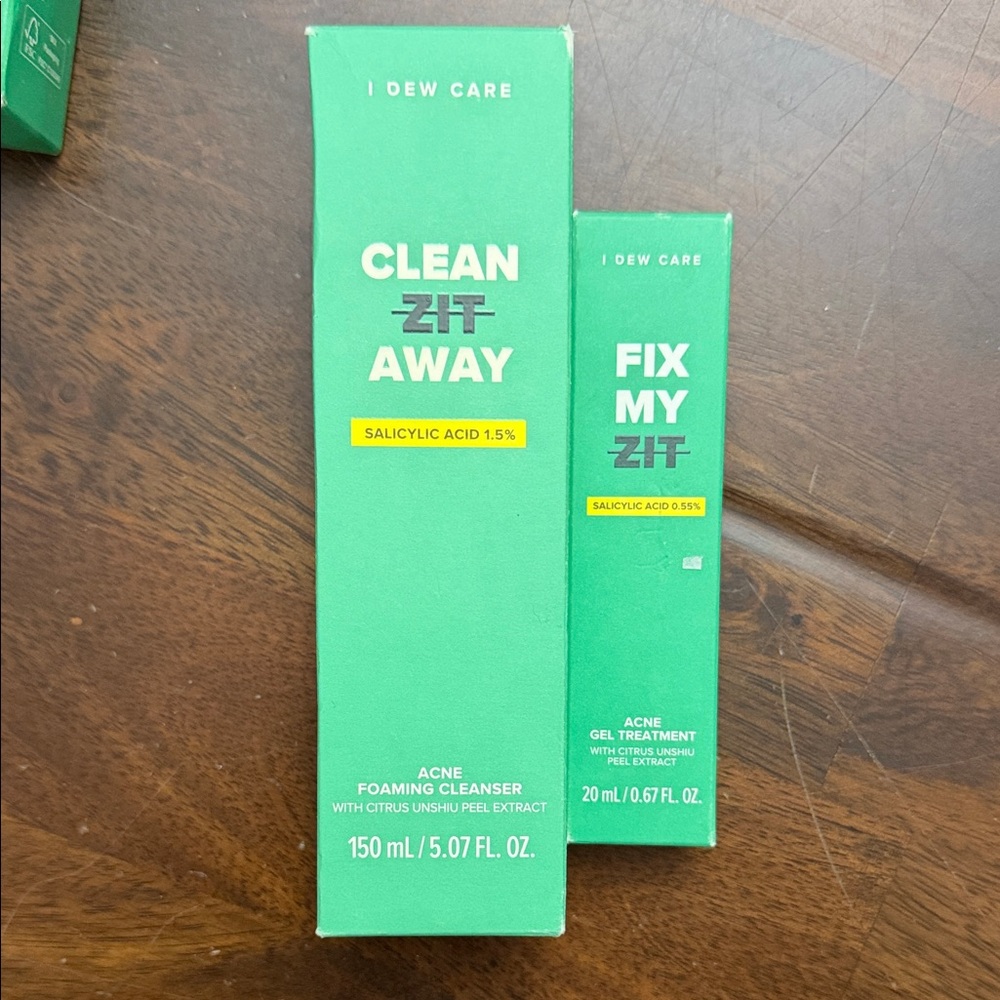 I Dew Care Clean Zit Away Acne Cleanser - Green‎